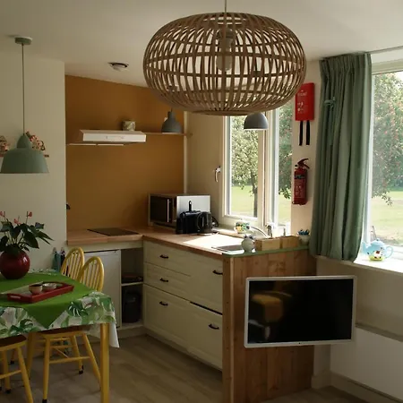 Vakantieboerderij 't - 招待所 Heeswijk-Dinther